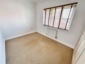 Bedroom- click for photo gallery